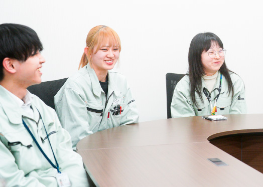 若手社員の座談会